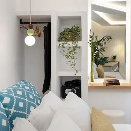 Axopetra Boutique